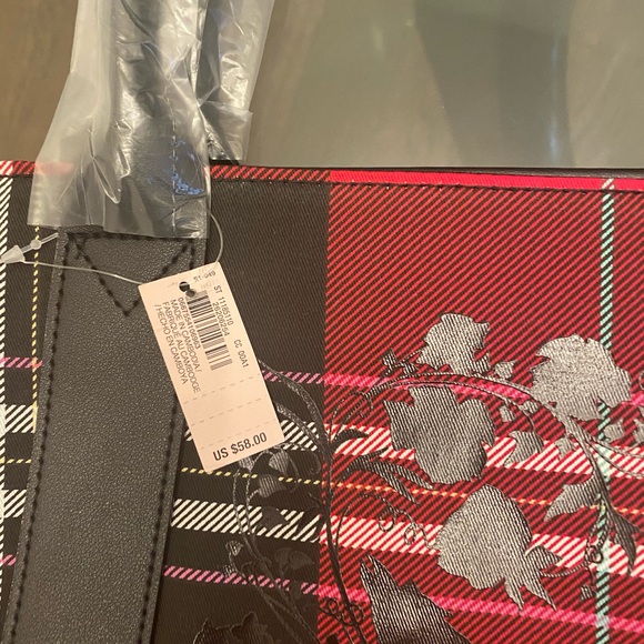 Victoria’s secret red plaid tote NWT - Picture 6 of 8